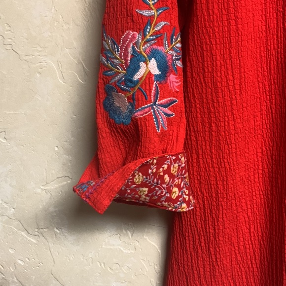 Beautiful Red Crinkle Embroidery Top with contrast back - Picture 6 of 6